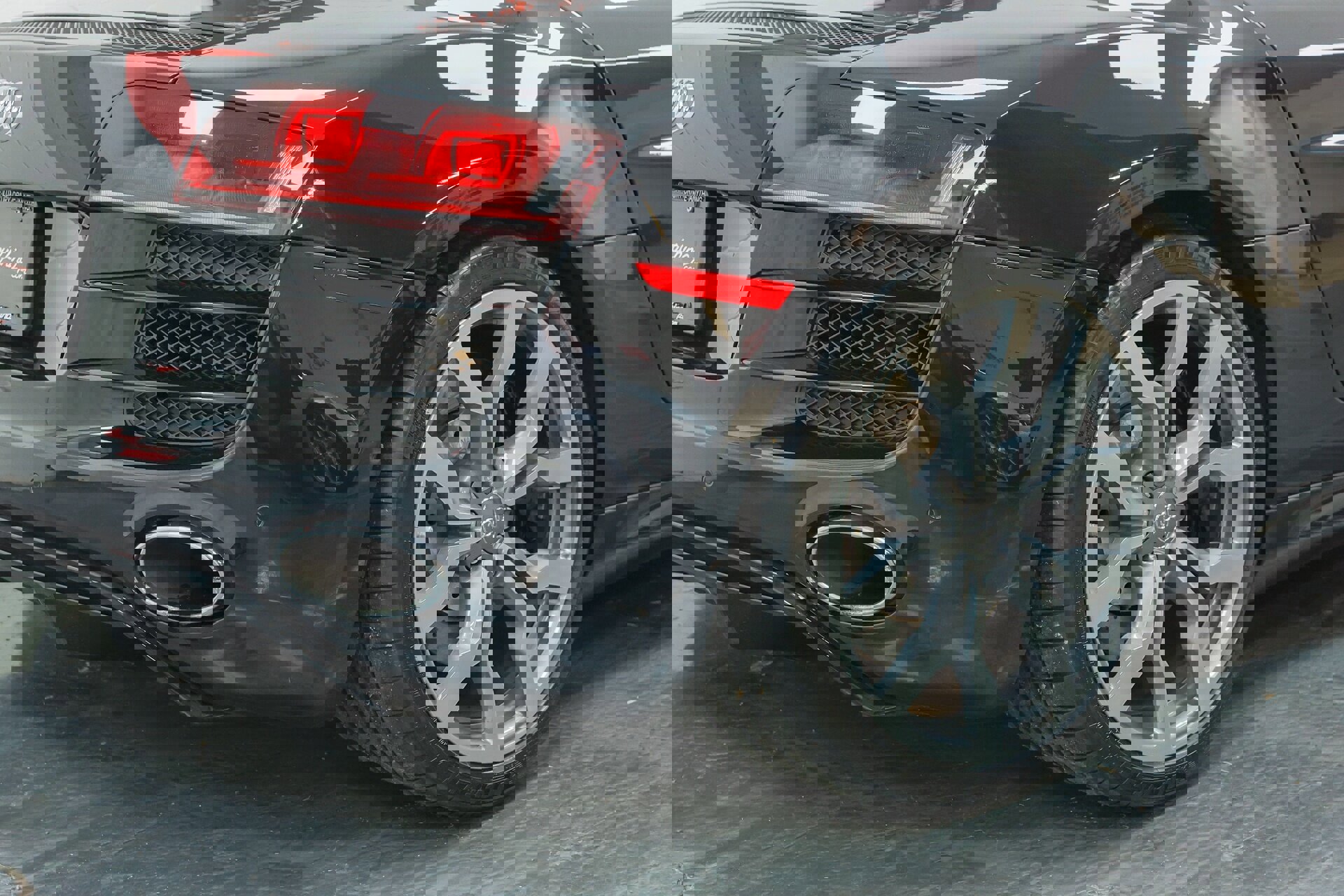 Used 2011 Audi R8 V10 image 33