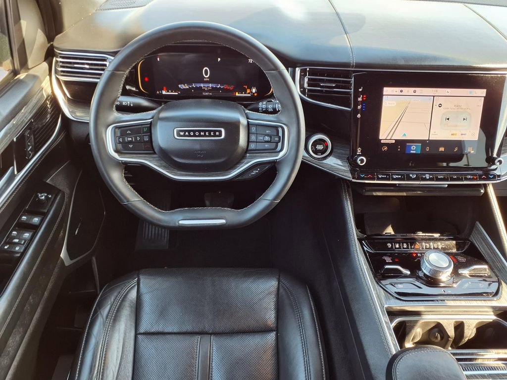 Used 2022 Jeep Wagoneer Series III w/ Rear Seat Video Group 1 image 9