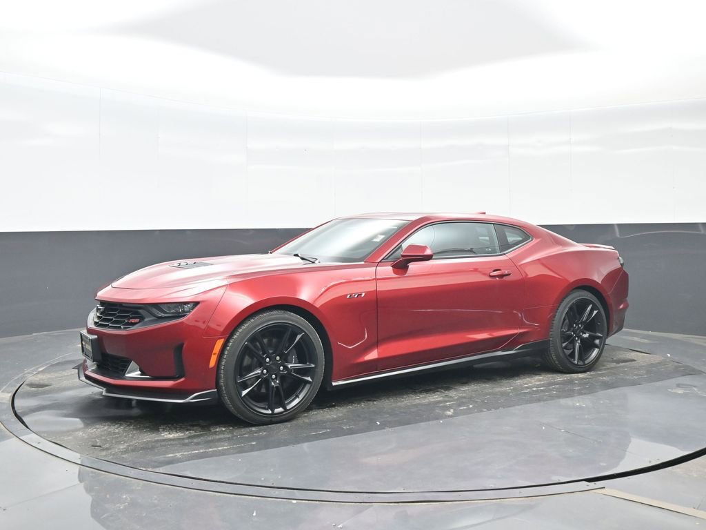 Used 2021 Chevrolet Camaro LT RWD image 2