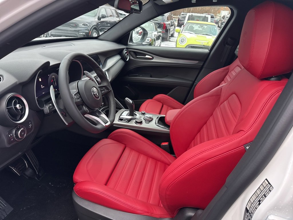 New 2025 Alfa Romeo Stelvio Sprint w/ Veloce Package image 11
