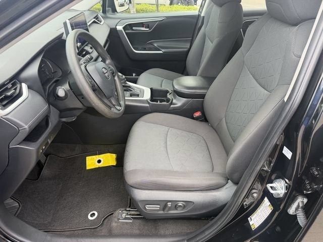 Used 2023 Toyota RAV4 XLE AWD/4WD image 19