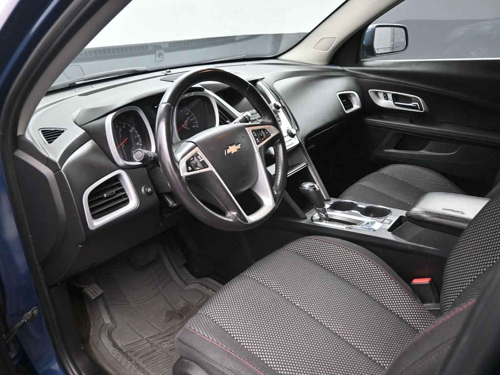 Used 2017 Chevrolet Equinox LT w/ Convenience Package image 18