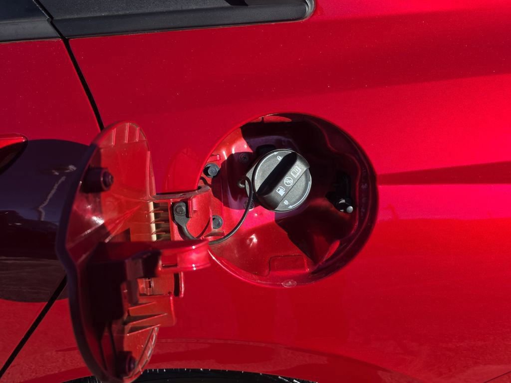 Used 2022 Hyundai Elantra SEL image 14