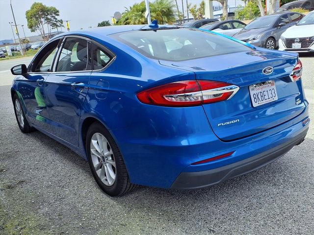 Used 2019 Ford Fusion SE image 3