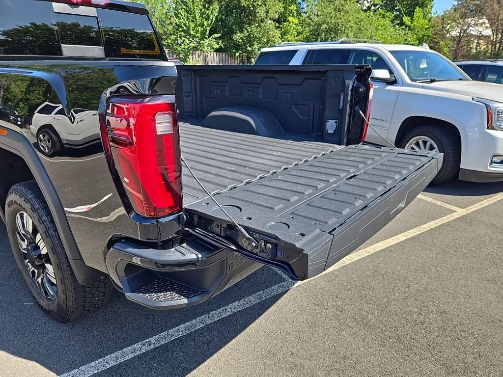 Used 2024 GMC Sierra 2500 Denali w/ Denali Reserve Package AWD/4WD image 61