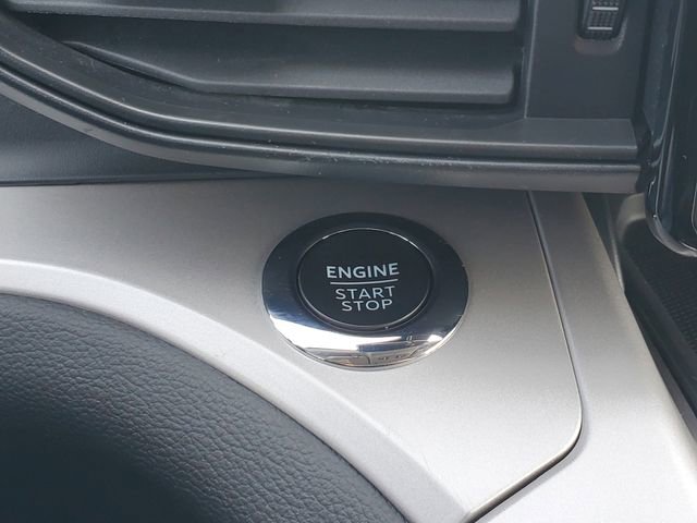 Used 2024 Ford Explorer XLT AWD/4WD image 23