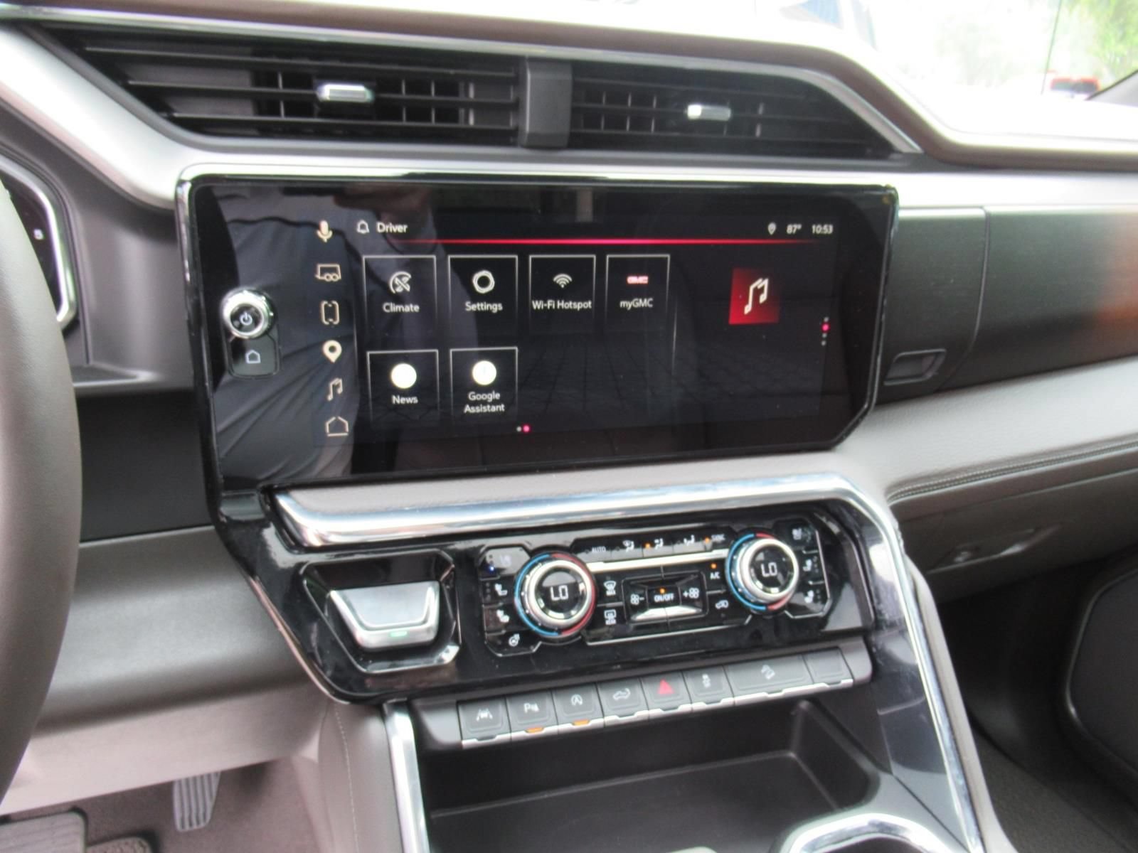 Used 2026 GMC Sierra 1500 Denali AWD/4WD image 28