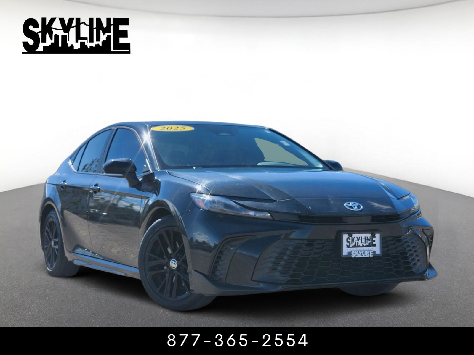 Used 2025 Toyota Camry SE