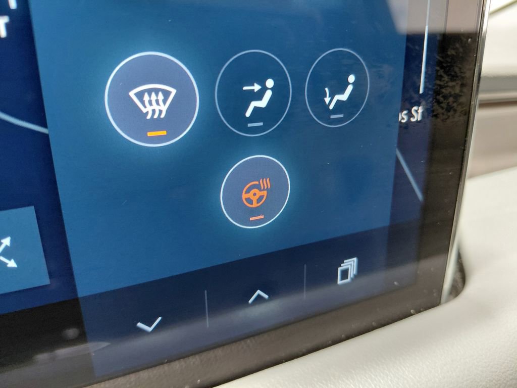 Used 2022 Lincoln Nautilus Reserve w/ Equipment Group 201A AWD/4WD image 7