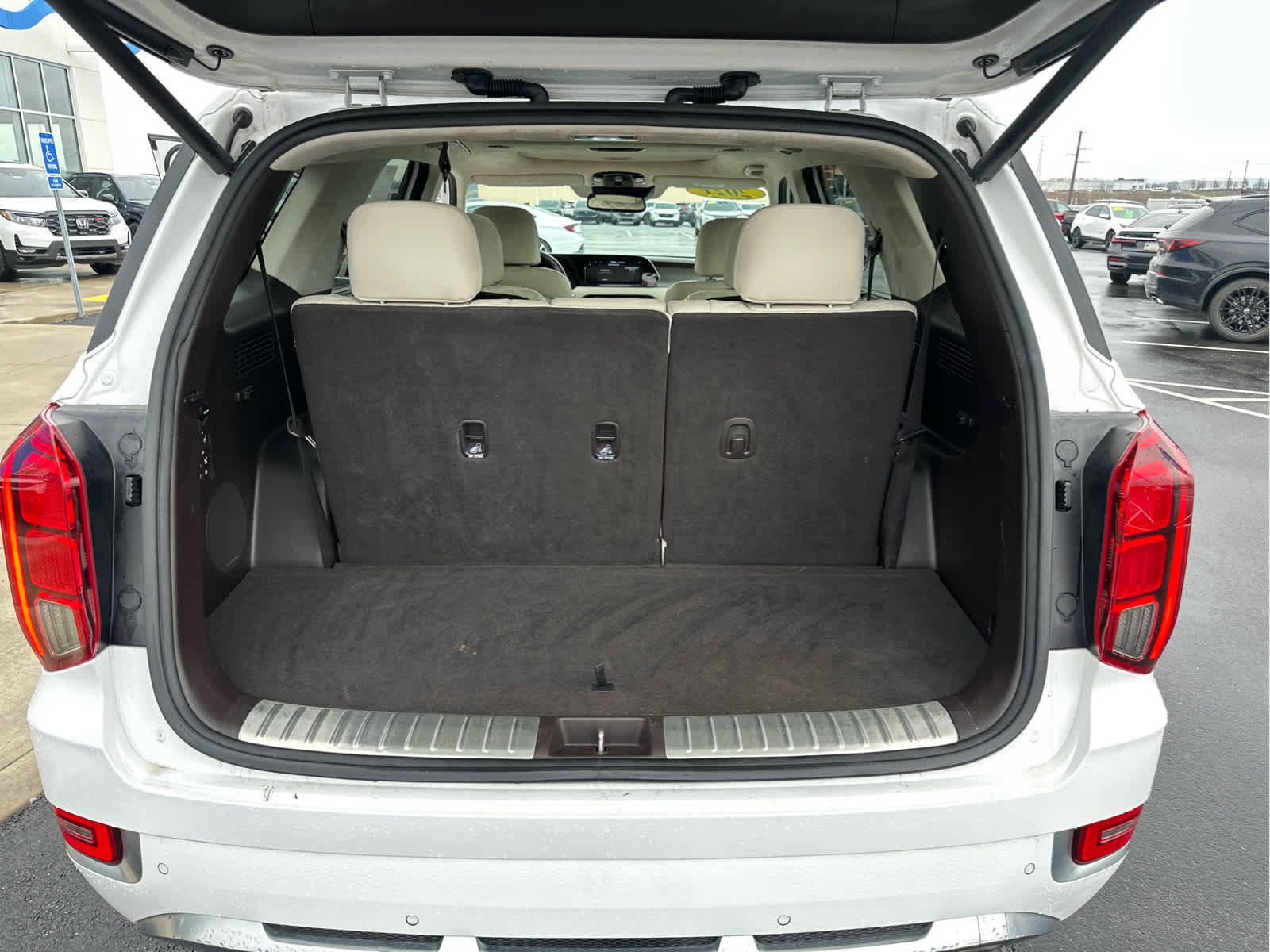 Used 2021 Hyundai Palisade Calligraphy image 57