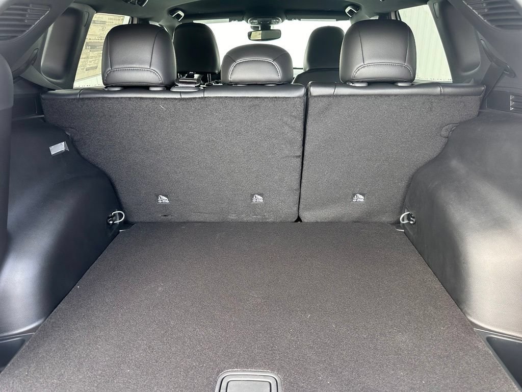 New 2026 Jeep Compass Latitude AWD/4WD image 21