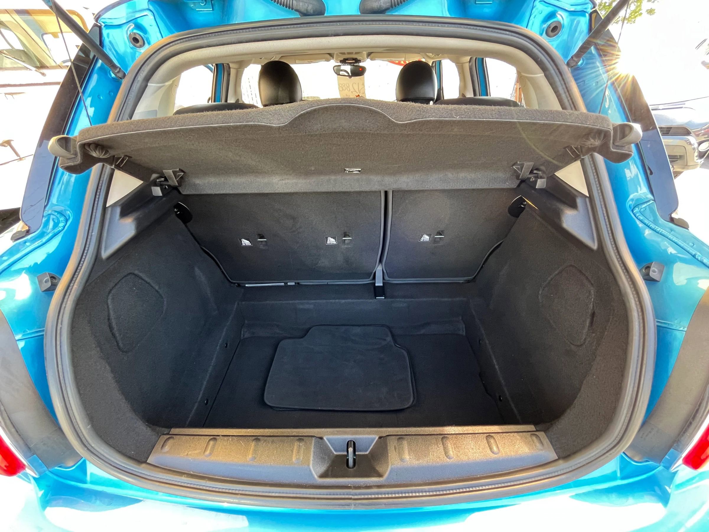 Used 2015 MINI Cooper S w/ Mini Wired Pack image 24