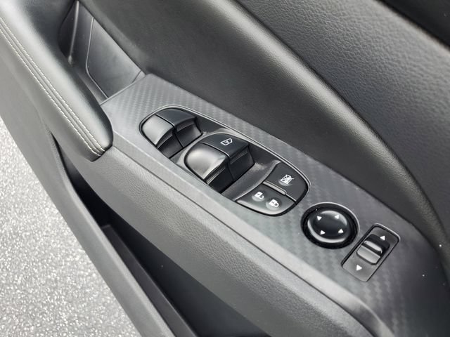 Used 2025 Nissan Altima 2.5 SV FWD image 30
