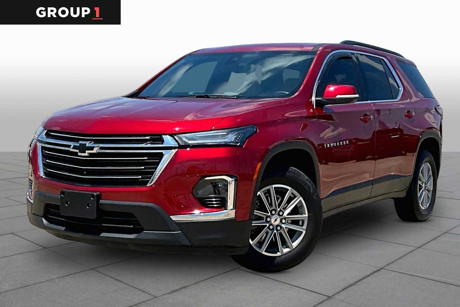 Used 2023 Chevrolet Traverse LT