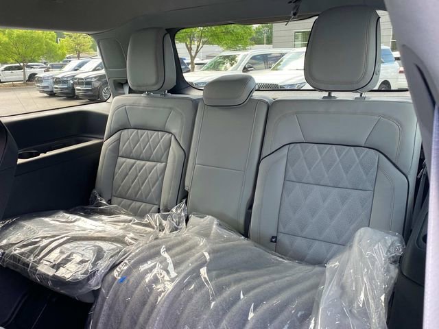 New 2026 Lincoln Navigator Black Label AWD/4WD image 8