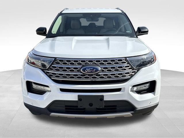 Used 2023 Ford Explorer Limited image 3