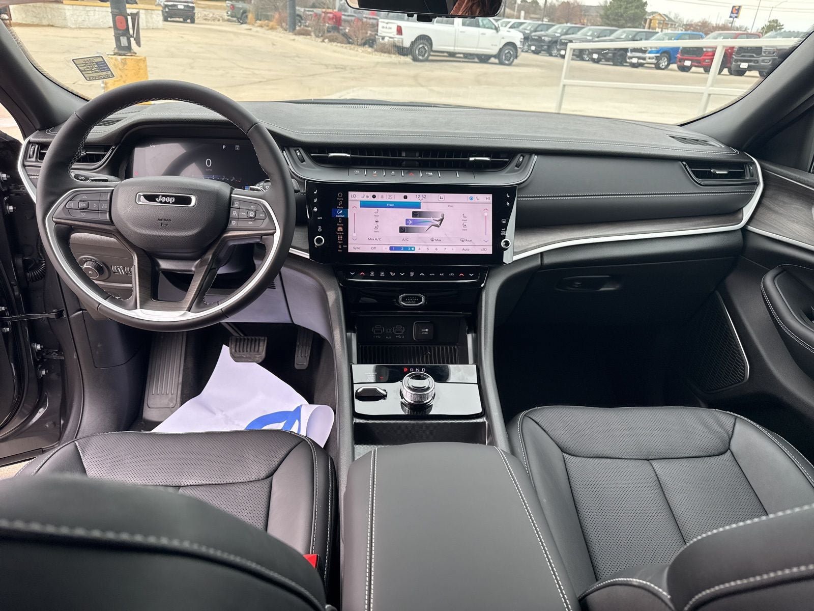 New 2026 Jeep Grand Cherokee L Limited AWD/4WD image 29