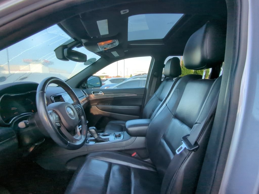 Used 2019 Jeep Grand Cherokee Limited AWD/4WD image 6