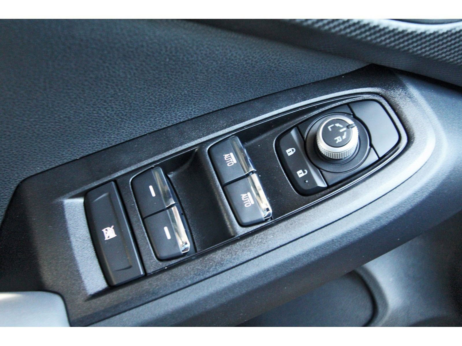 New 2026 Subaru Crosstrek 2.5i Limited image 16