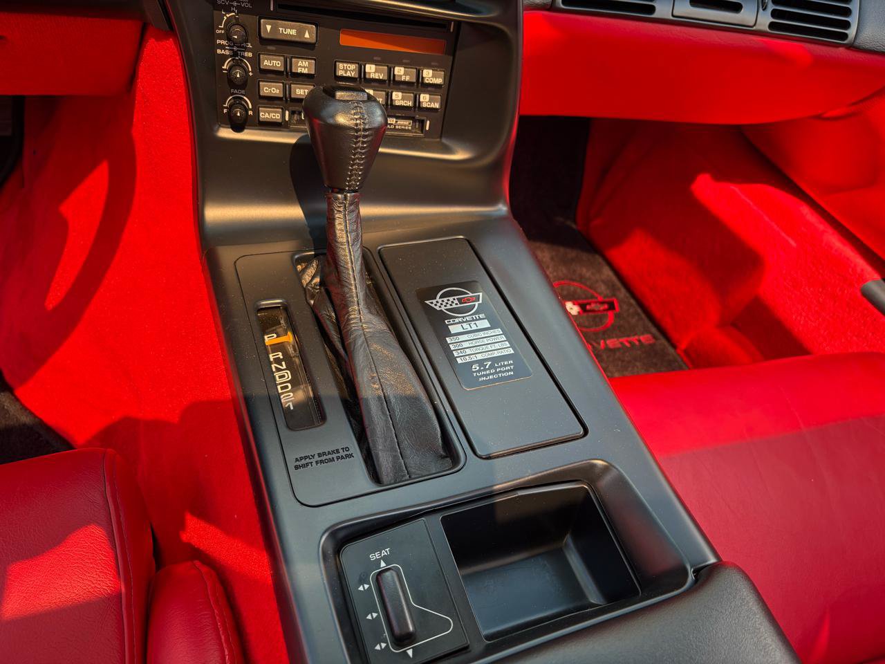 Used 1994 Chevrolet Corvette Coupe RWD image 12