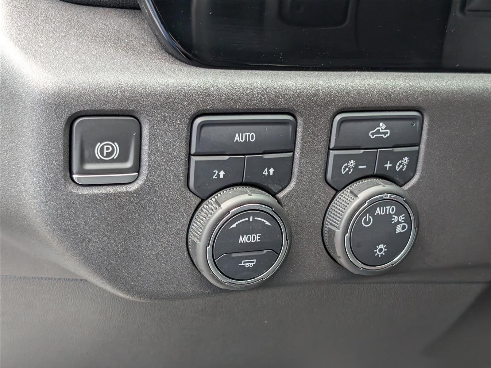 Used 2023 Chevrolet Silverado 1500 LT AWD/4WD image 20