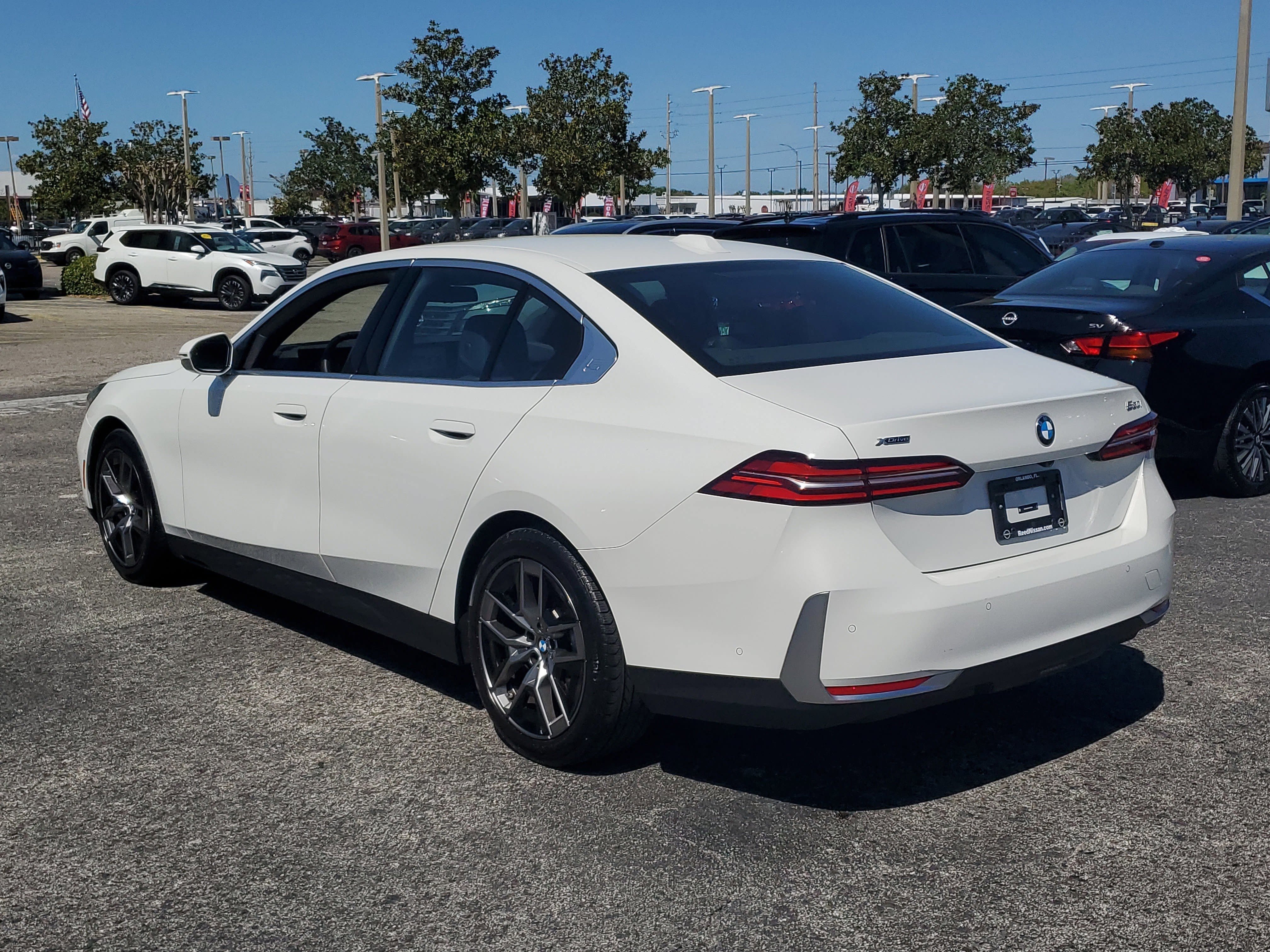 Used 2026 BMW 530i xDrive AWD/4WD image 8