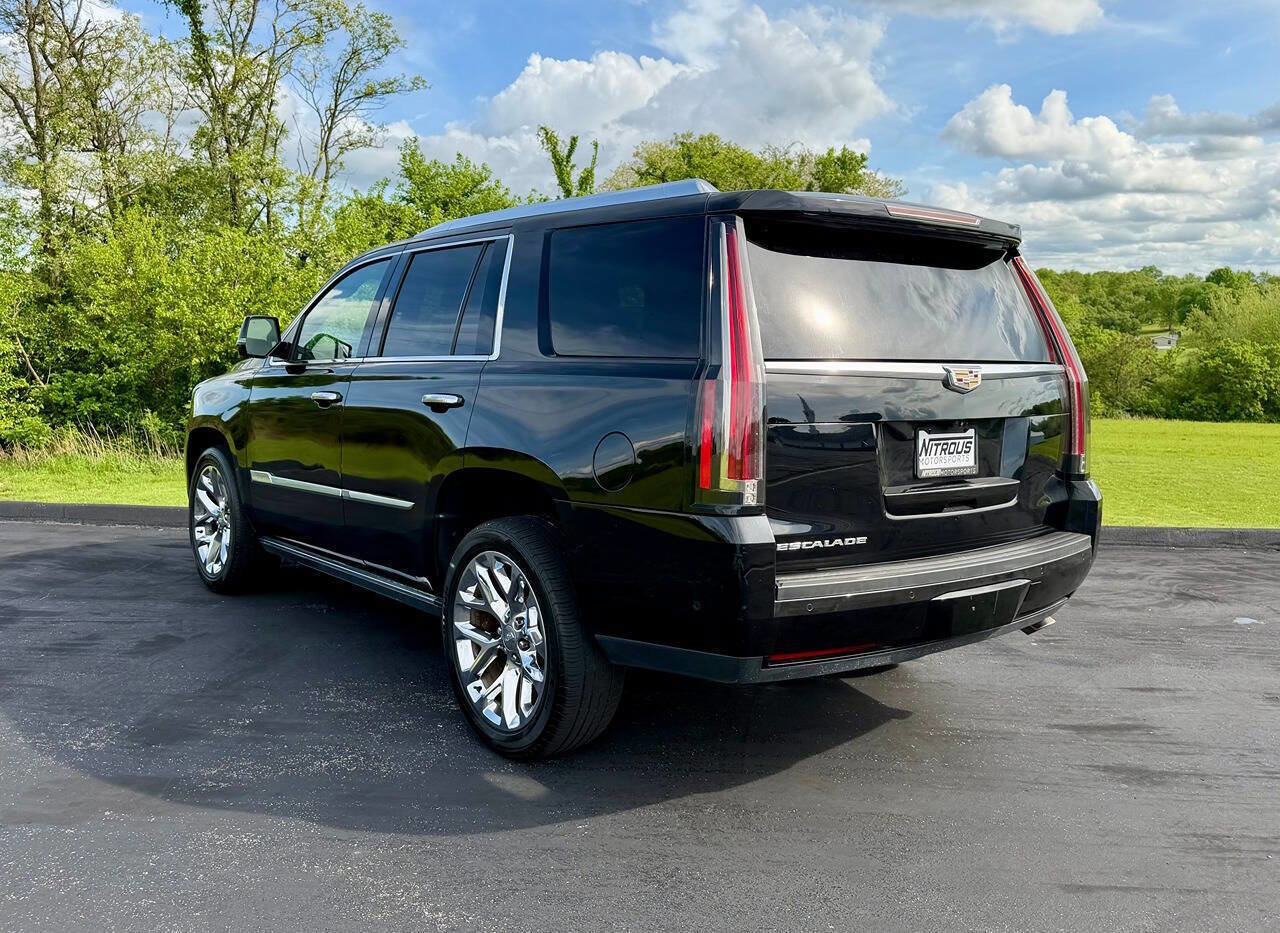 Used 2017 Cadillac Escalade Platinum AWD/4WD image 5