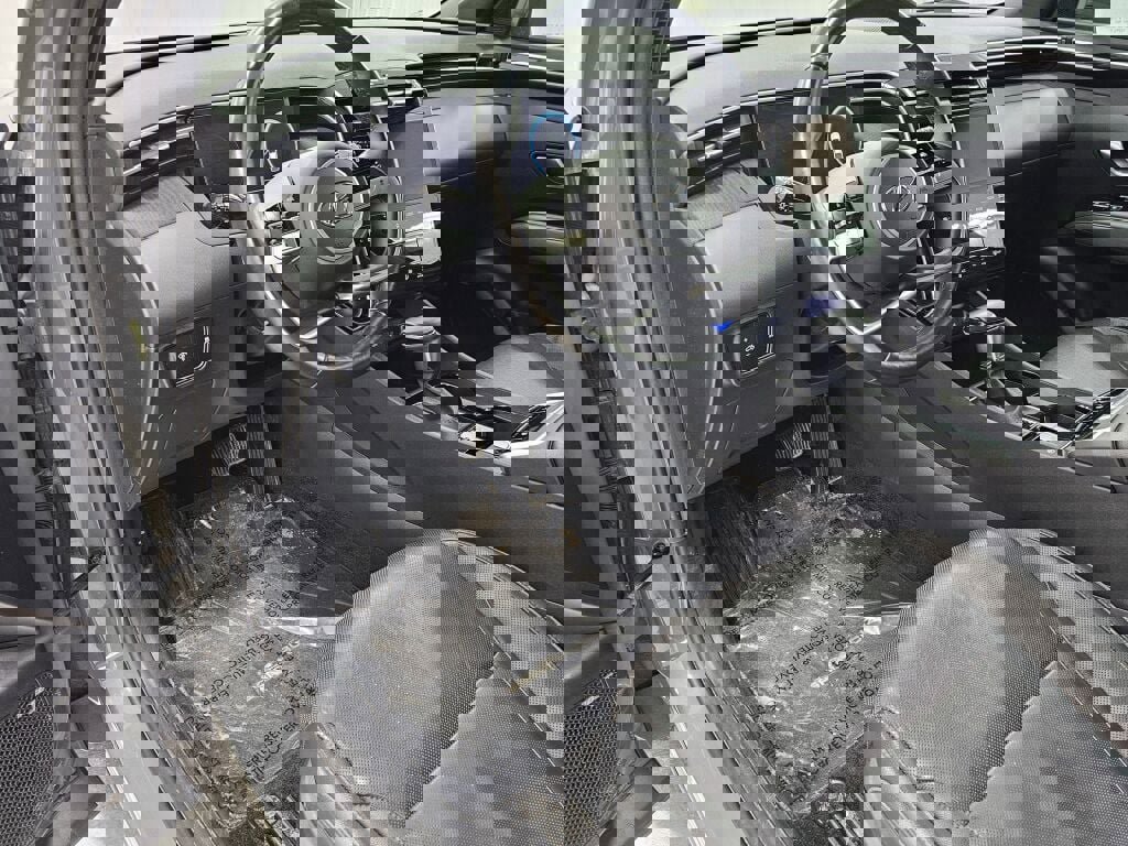 Used 2022 Hyundai Santa Cruz Limited image 33