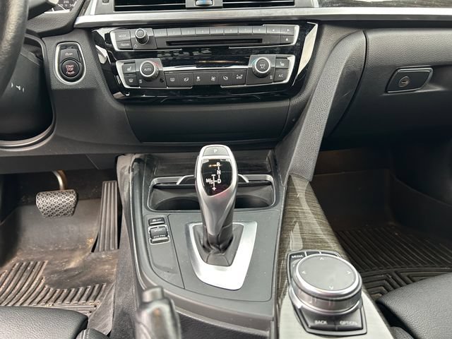 Used 2018 BMW 330i xDrive Sedan AWD/4WD image 11