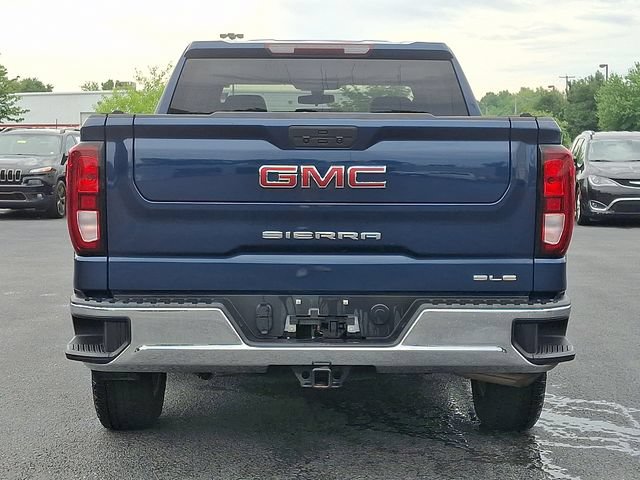 Used 2022 GMC Sierra 1500 SLE AWD/4WD image 8