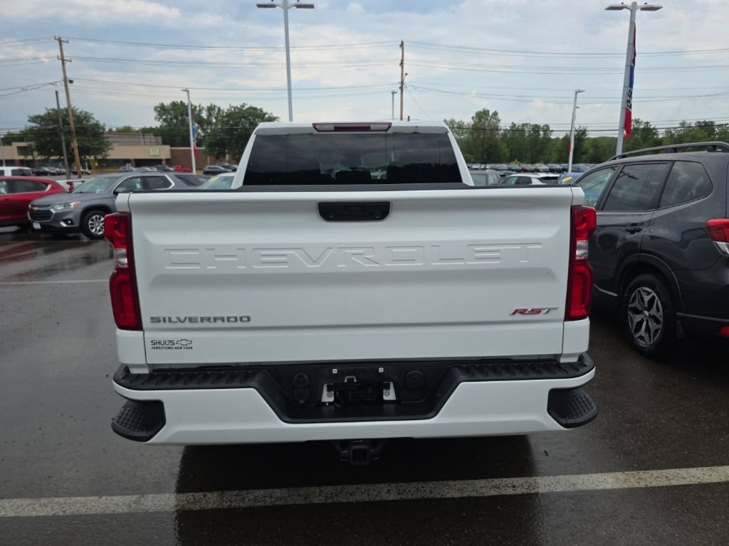 Used 2023 Chevrolet Silverado 1500 RST AWD/4WD image 9