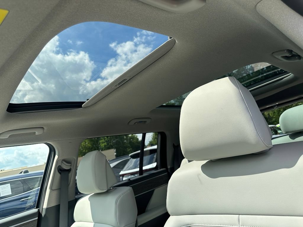 New 2027 Hyundai Santa Fe Limited AWD/4WD image 16