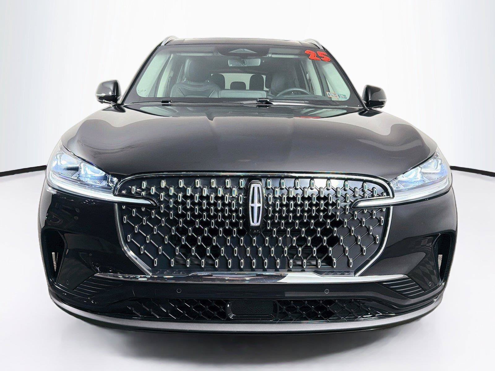 Used 2025 Lincoln Aviator Reserve w/ Equipment Group 201A AWD/4WD image 6