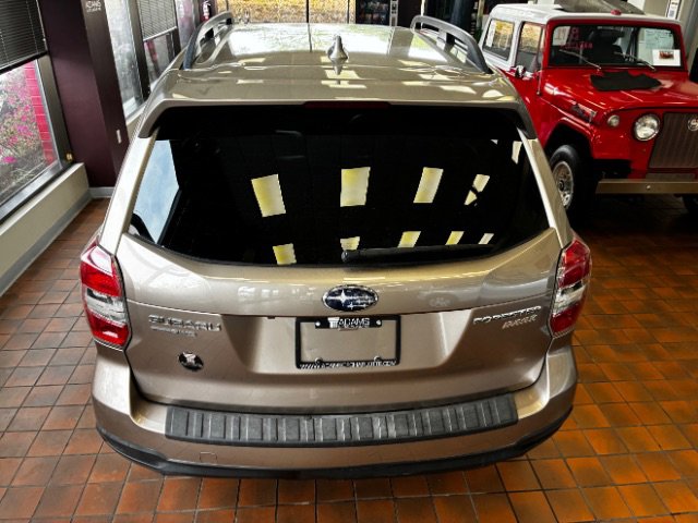 Used 2016 Subaru Forester 2.5i Limited w/ Popular Package #2 AWD/4WD image 11