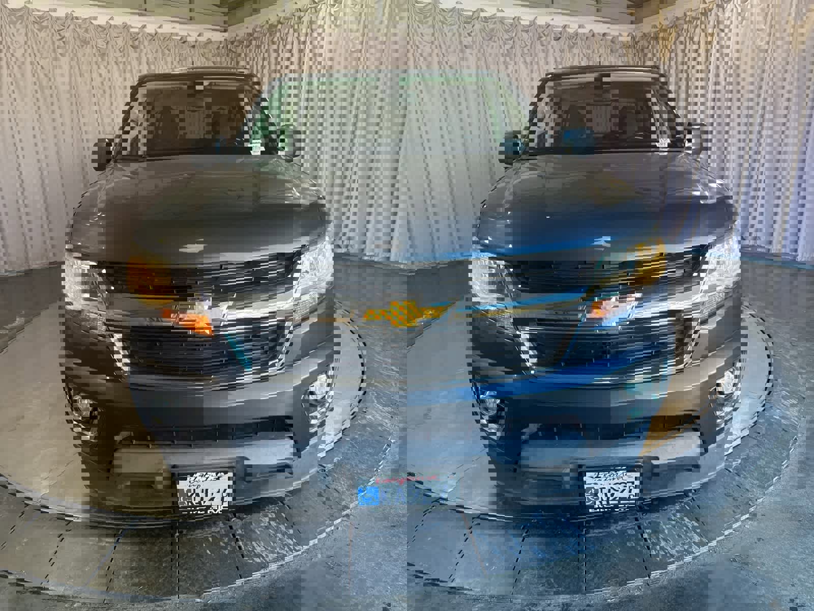 Used 2016 Chevrolet Colorado LT w/ LT Convenience Package image 2