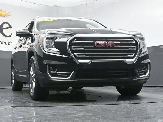 Used 2023 GMC Terrain SLT FWD image 3