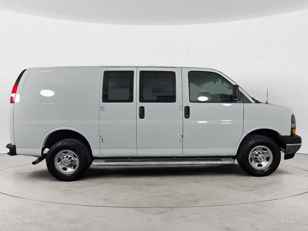Used 2024 Chevrolet Express 2500 w/ Driver Convenience Package RWD image 6