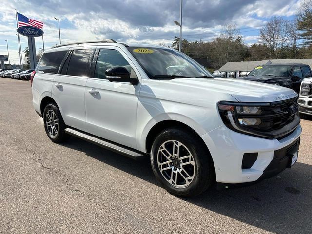 Used 2025 Ford Expedition Active AWD/4WD video 1