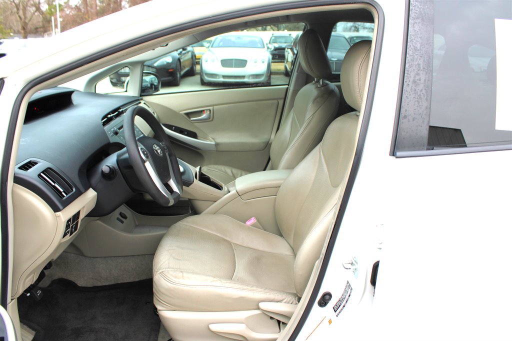Used 2011 Toyota Prius Five image 14