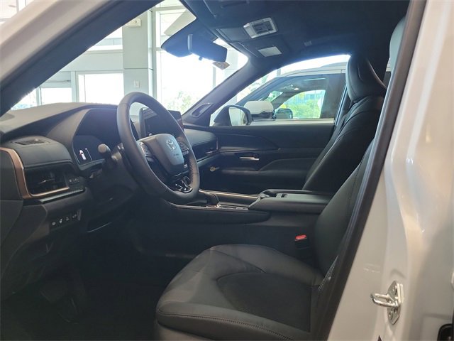 Used 2025 Toyota Grand Highlander AWD Hybrid image 8