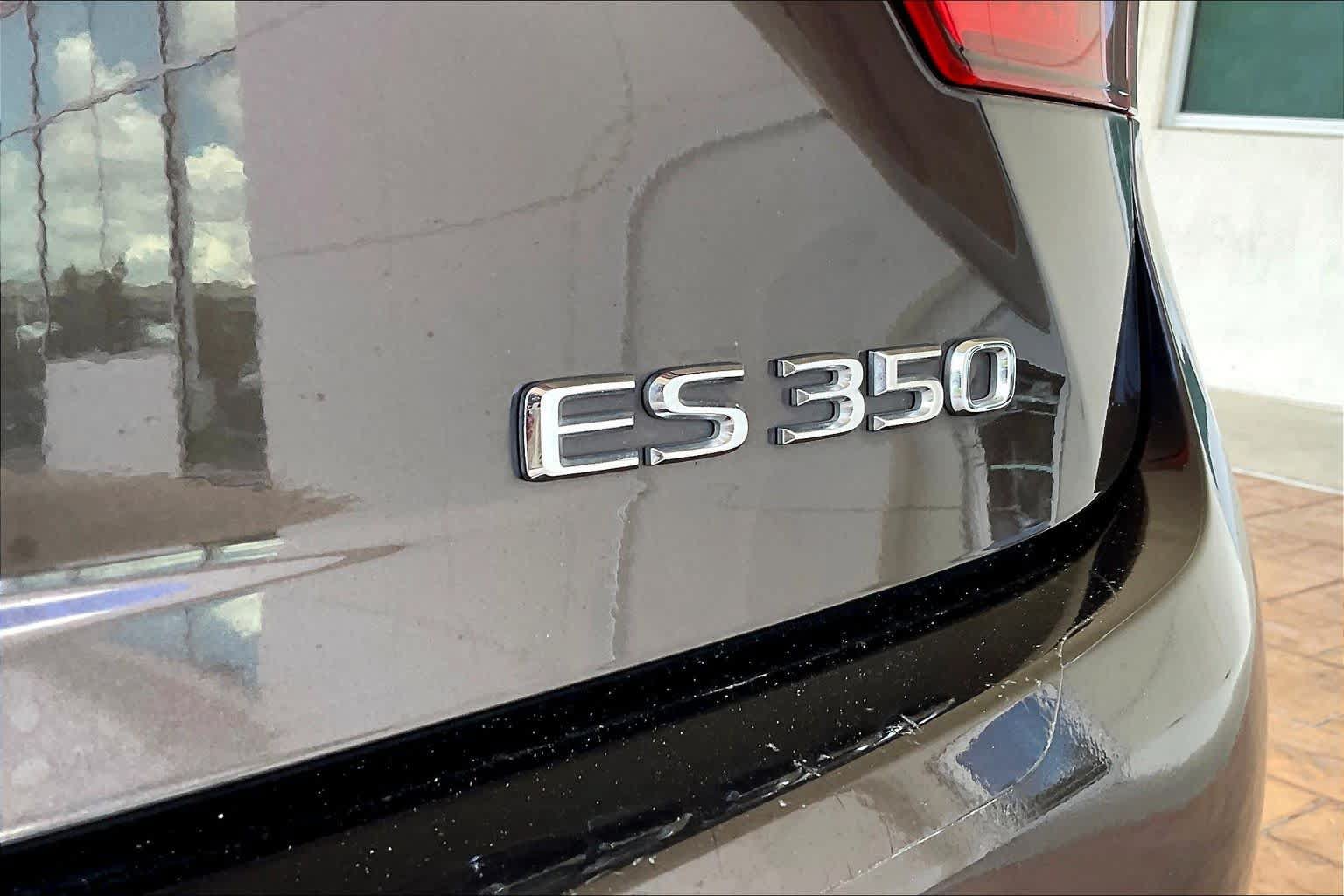 Used 2014 Lexus ES 350 w/ Luxury Package FWD image 28