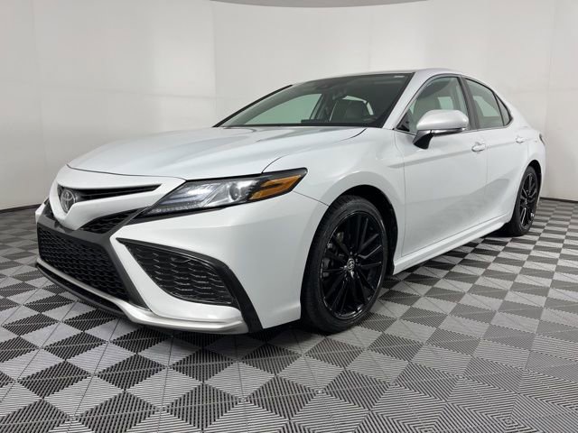 Used 2023 Toyota Camry XSE image 5