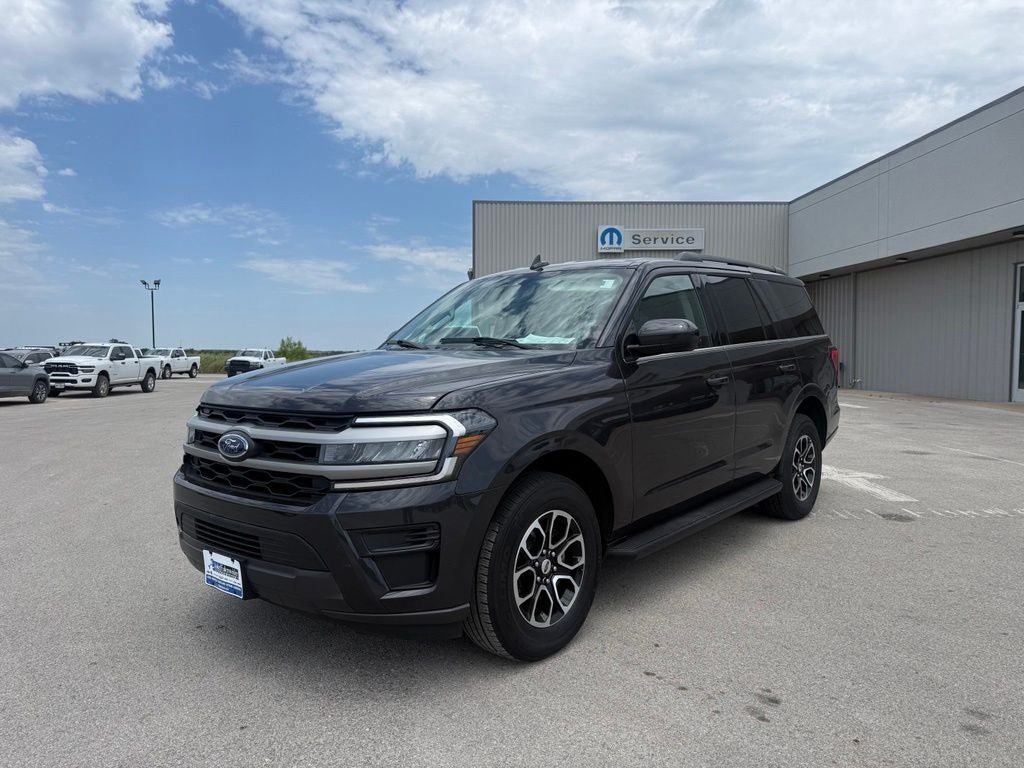 Used 2024 Ford Expedition XLT