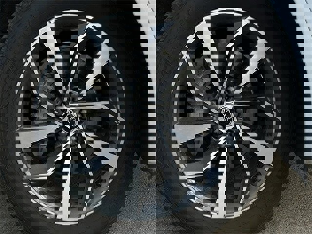 Used 2023 Audi Q5 2.0T Premium Plus w/ Premium Plus Package image 11