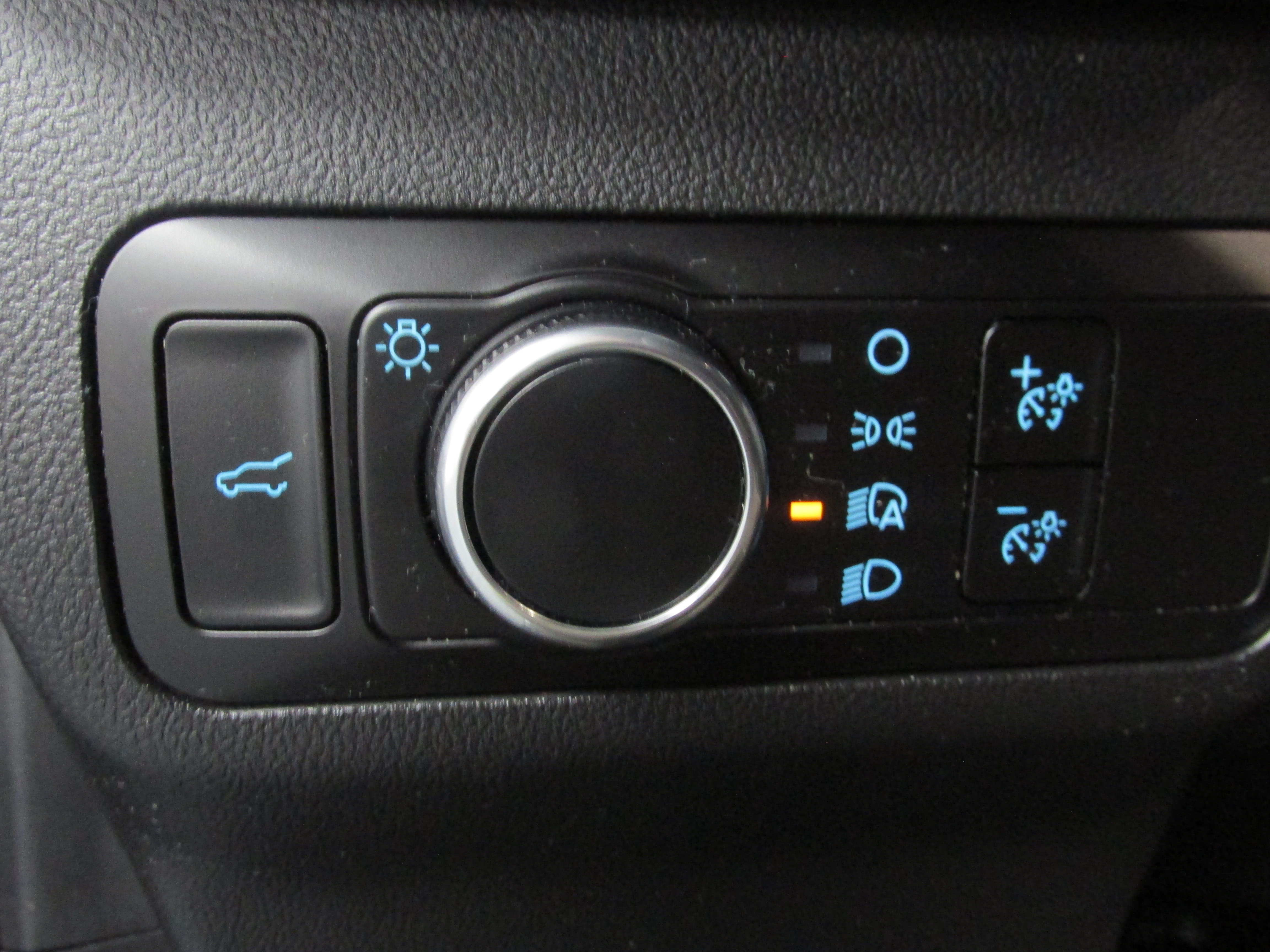 Used 2023 Ford Escape ST-Line w/ Tech Pack #1 AWD/4WD image 30