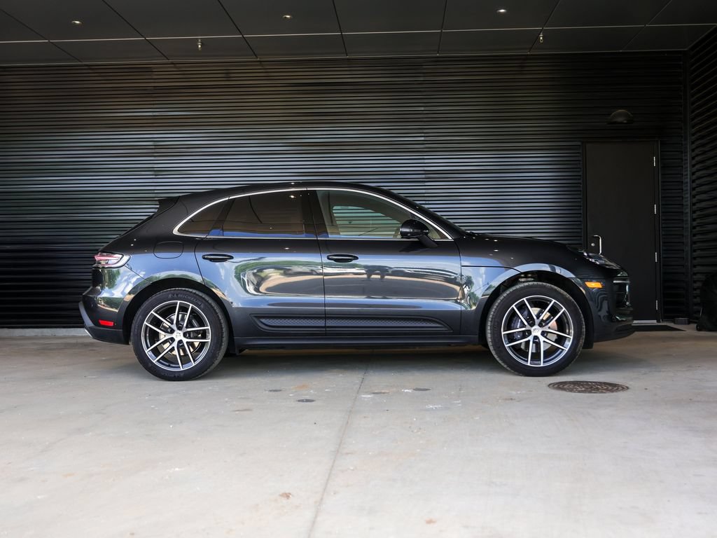 Certified 2026 Porsche Macan AWD/4WD image 47