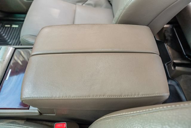 Used 2016 Lexus GX 460 w/ Premium Package AWD/4WD image 32