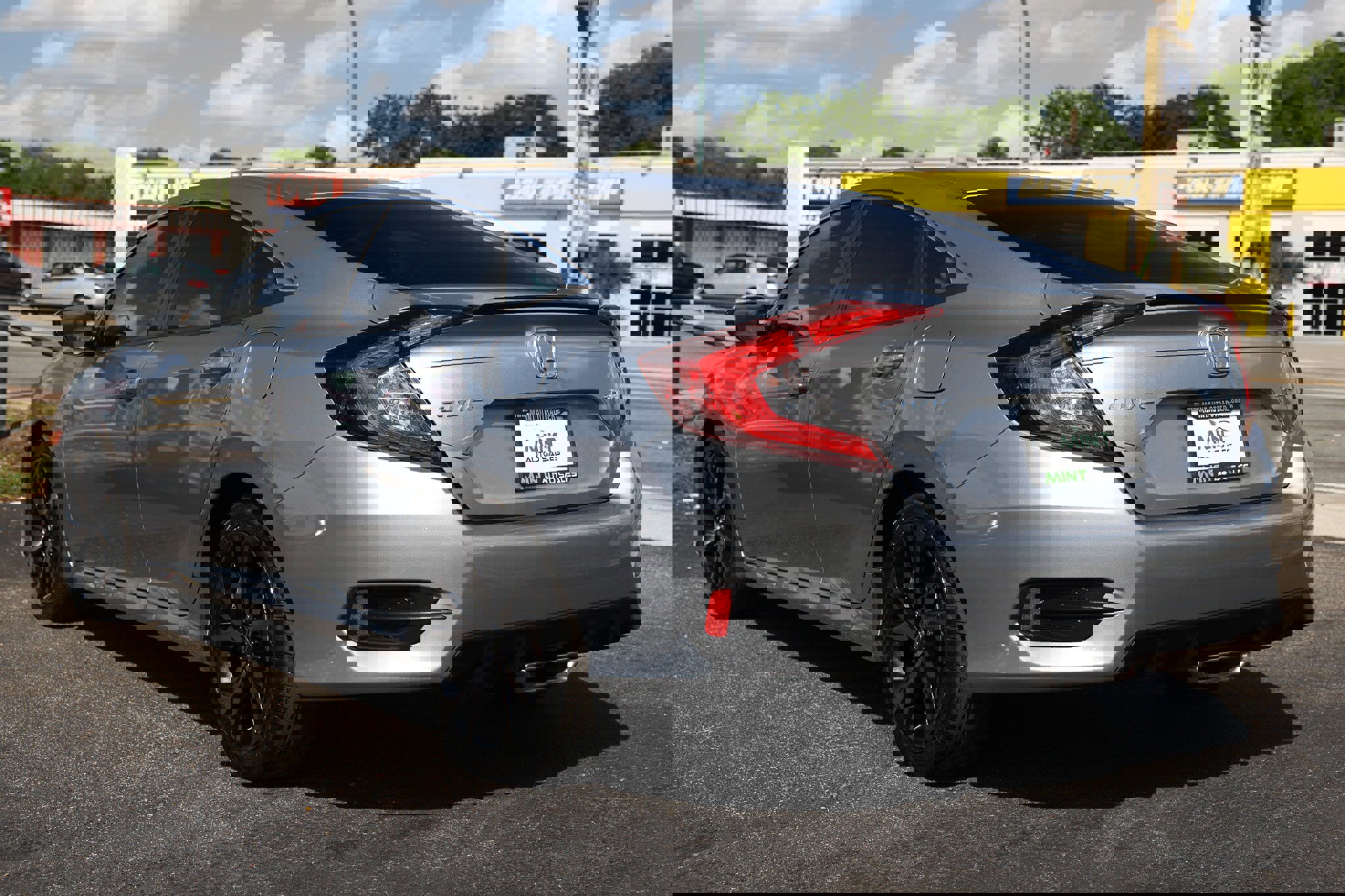 Used 2020 Honda Civic Sport image 12