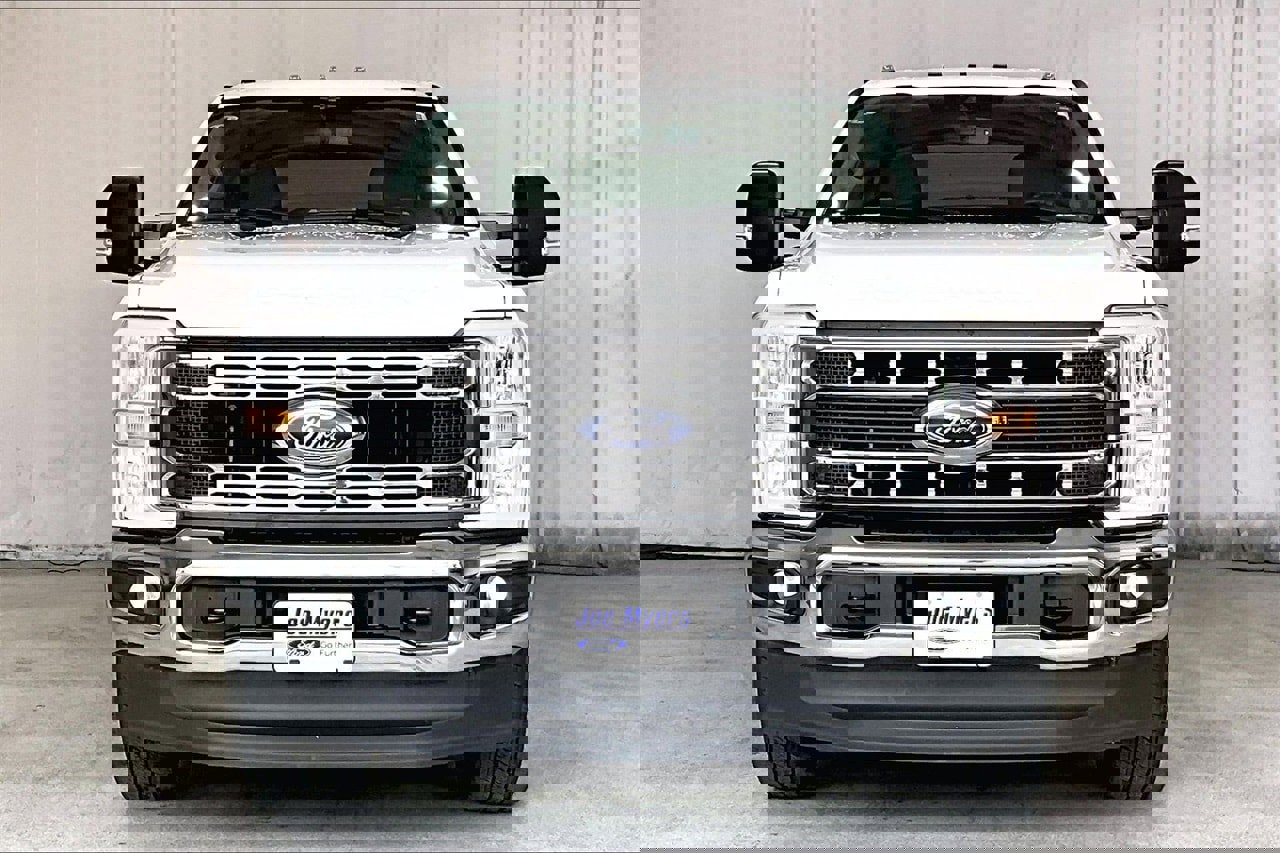 Used 2023 Ford F250 XLT w/ FX4 Off-Road Package image 2