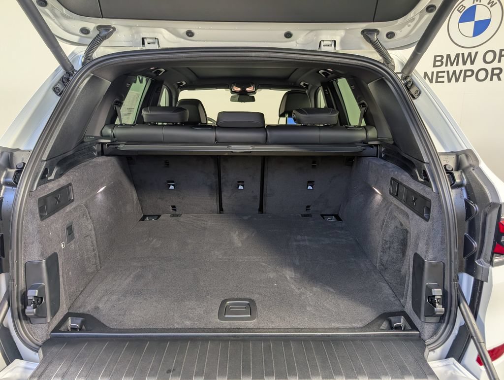 New 2026 BMW X5 xDrive40i w/ M Sport Package AWD/4WD image 19